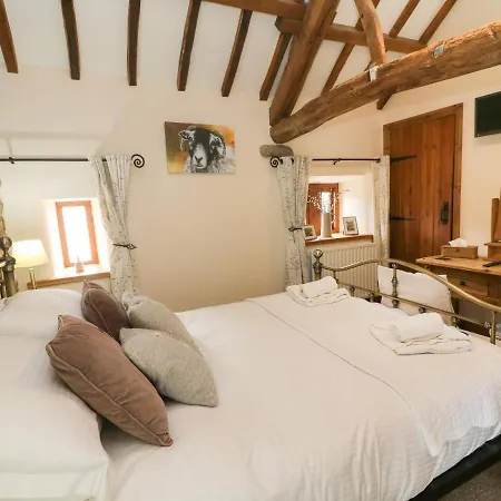 Holiday home Clove *